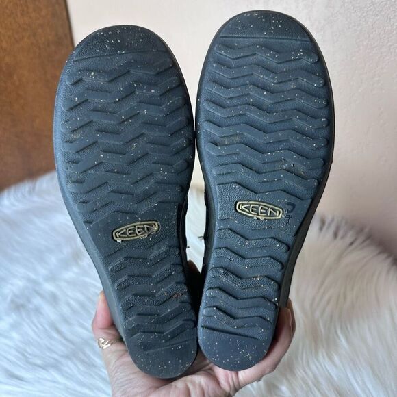KEEN Women's Zurich Low Boot Black Size 8 - Picture 6 of 12